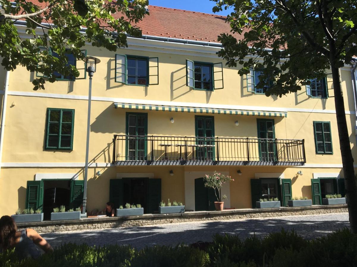 Postel Inn